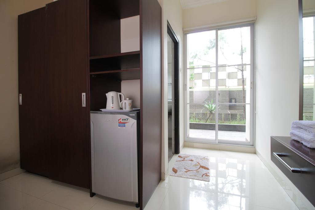 Reddoorz Plus Near Ambassador Mall Yakarta Exterior foto
